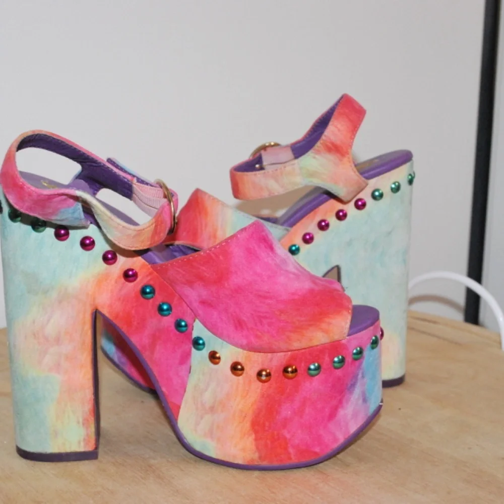 YRU Multicolor Tie-Dye Platform Sandals with Jewel Studs